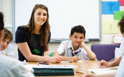 Calendarul vacantelor si semestrelor pentru gradinite si invatamantul primar in anul scolar 2011-2012