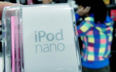 Apple avertizeaza: Playerele iPod Nano sunt periculoase pentru sanatate
