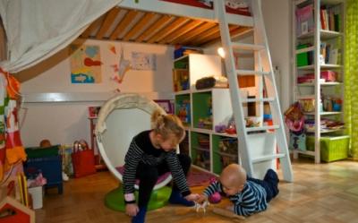 Idei pentru a inveseli camera copilului: aplicatii, decoratiuni, picturi murale si multa organizare
