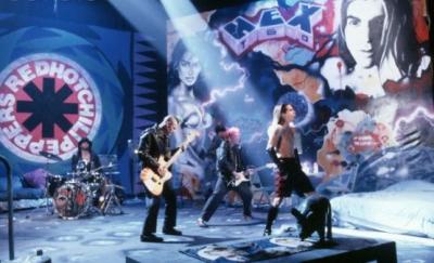 Grupul Red Hot Chili Peppers s-a intors pe scena muzicala dupa 5 ani de absenta