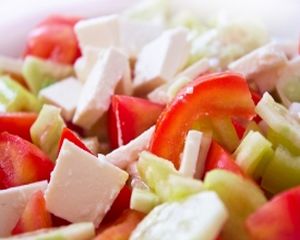 O salata inedita, cu beneficii reale pentru intregul organism!