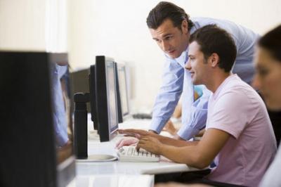 Idei de afaceri: Care sunt avantajele unui magazin online?