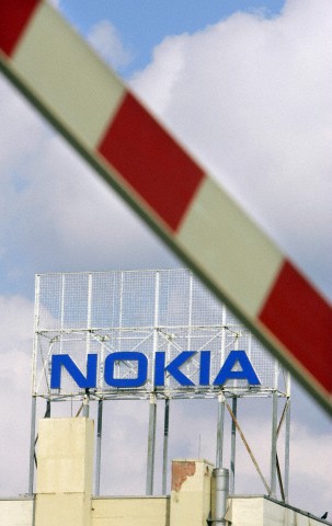Seful CJ Cluj: Negociem cu Nokia acordarea a 20-30 de salarii compensatorii pentru disponibilizati
