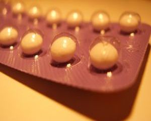 Avertisment! Contraceptivele cresc riscul de cancer la san