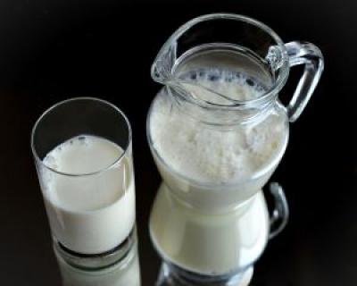 Laptele - ingredientul magic pentru ingrijirea tenului