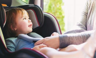 Scaun sau inaltator auto? Ce sa alegi pentru copilul tau