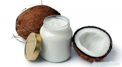 Cum te poate ajuta uleiul de cocos sa ai un par frumos si sanatos