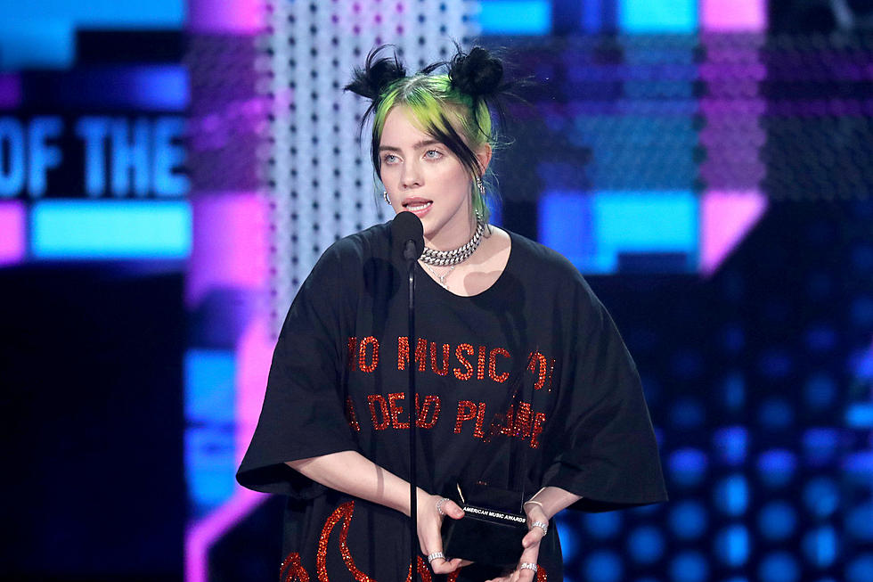 Cantareata Billie Eilish, desemnata Femeia Anului