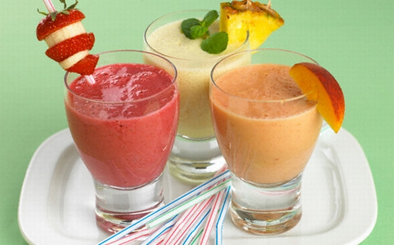 Mic-dejun rapid: Smoothie de fructe