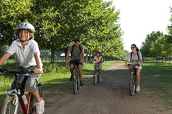 Cele mai potrivite sporturi de practicat in familie