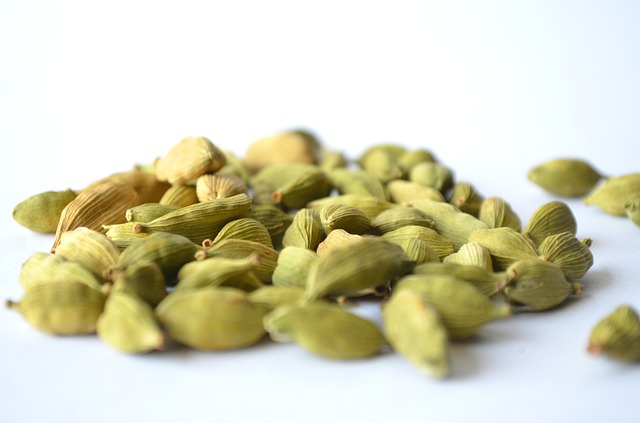 Beneficiile consumului de cardamom. Iata motivele pentru care trebuie sa consumi acest condiment