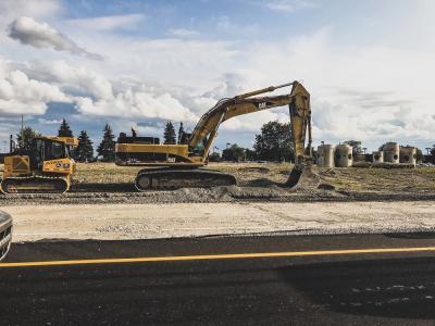 5 aspecte de care sa tii cont daca inchiriezi utilaje de constructii