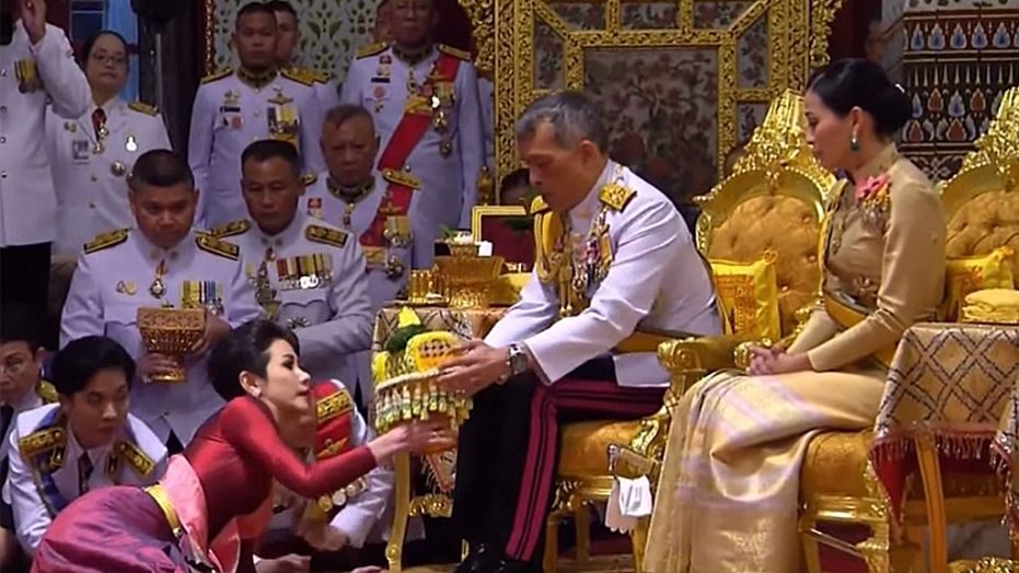 regele thailandei concubina sotie