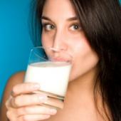 Cateva beneficii importante ale laptelui