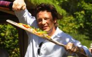 Jamie Oliver versus McDonalds. Inca o lupta castigata de cunoscutul bucatar, pentru sanatate