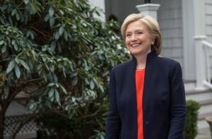 Hillary Clinton lanseaza un roman de fictiune
