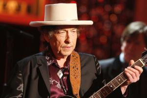 De ce a fost dat in judecata Bob Dylan