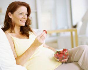 Alimentatia in timpul sarcinii: de ce este important sa consumi produse bio