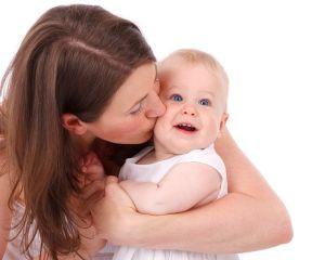 Cum gestioneaza mamicile echilibrul intre viata personala si cea profesionala