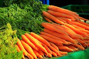 Frunzele de morcov se consuma si sunt exceptionale pentru sanatatea organismului tau