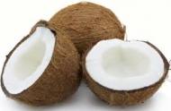 Cum se sparge nuca de cocos, cum se face lapte de cocos si de ce merita sa il consumi zilnic...