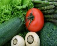 Reteta pentru vegetarieni: Salata de quinoa cu legume