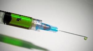 Sondaj CCSL: Aproape 40% dintre romani ar refuza vaccinul anti-Covid-19